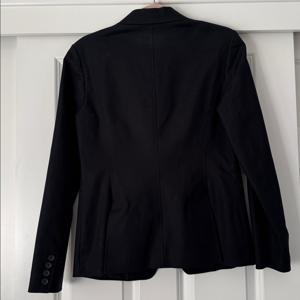Banana Republic Women's Classic Black Blazer Size: 10 NWOT ✨ - Picture 2 of 5